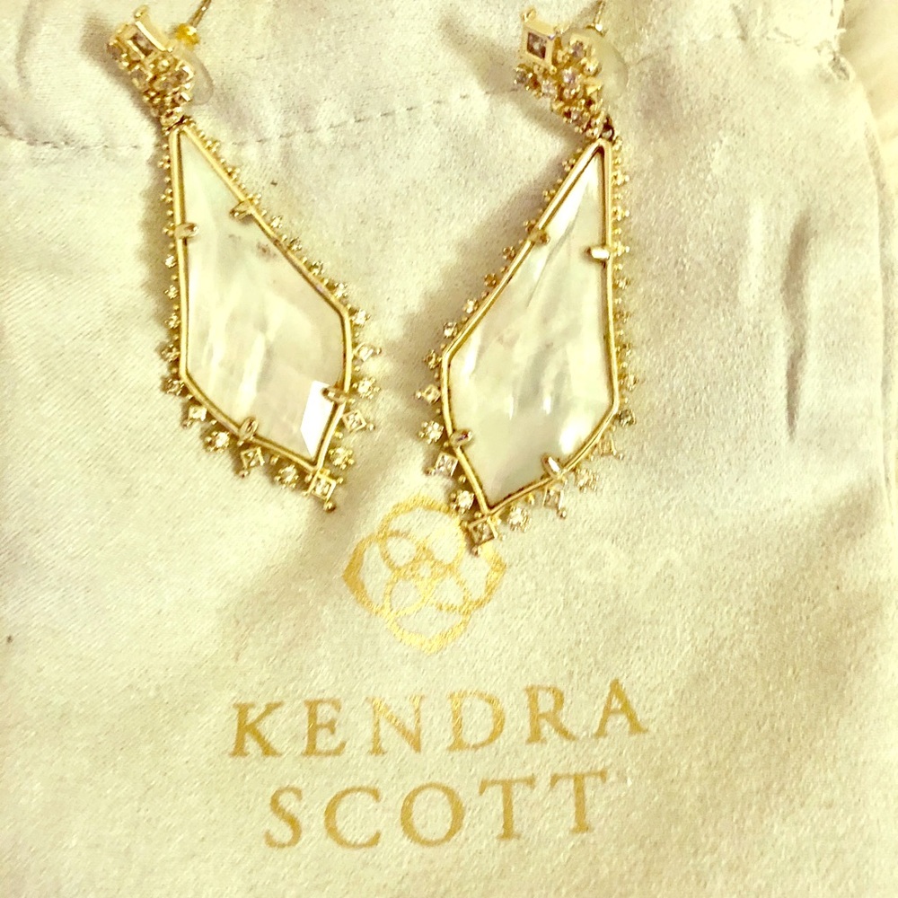 Kendra Scott bridal edition earrings